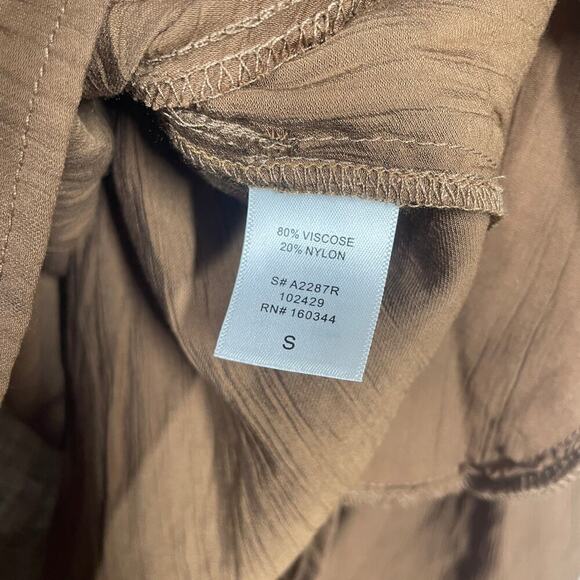 Solai Size Small Drawstring Waist Tie Back Romper Brown Cut Out Short Sleeves - Picture 6 of 11